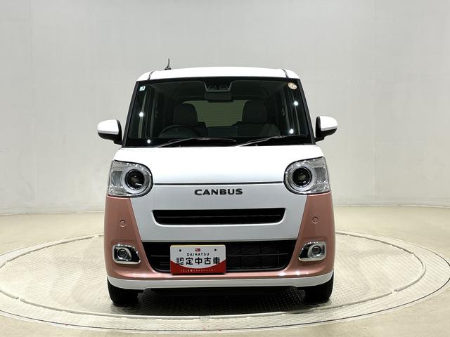 ムーヴキャンバス ストライプスＧ　　ＬＥＤヘッドライト　両側パワースライドドア　ＬＥＤヘッドランプ＆フォグランプ　両側電動スライドドア　キーフリーシステム　キーフリーシステム連動式電動格納ドアミラー　運転席・助手席シートヒーター　バックカメラ　フロントベンチシート（6枚目）