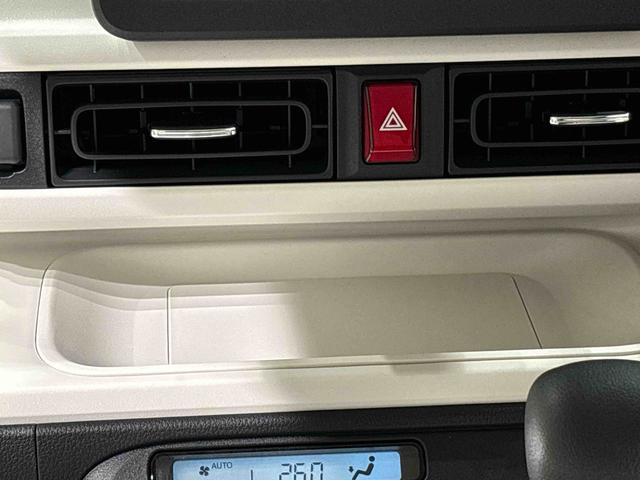 ムーヴキャンバス ストライプスＧ　　ＬＥＤヘッドライト　両側パワースライドドア　ＬＥＤヘッドランプ＆フォグランプ　両側電動スライドドア　キーフリーシステム　キーフリーシステム連動式電動格納ドアミラー　運転席・助手席シートヒーター　バックカメラ　フロントベンチシート（16枚目）