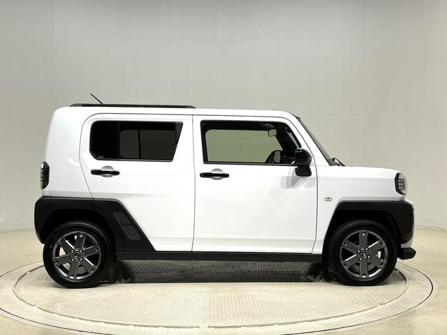 タフト Ｇターボ　ダーククロムベンチャー　２ＷＤ　ＣＶＴ車　ＬＥＤヘッドランプ＆フォグランプ　キーフリーシステム　キーフリーシステム連動式電動格納ドアミラー　運転席・助手席シートヒーター　バックカメラ　スカイフィールトップ　アダプティブクルーズコントロール（7枚目）