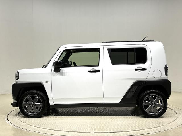タフト Ｇターボ　ダーククロムベンチャー　２ＷＤ　ＣＶＴ車　ＬＥＤヘッドランプ＆フォグランプ　キーフリーシステム　キーフリーシステム連動式電動格納ドアミラー　運転席・助手席シートヒーター　バックカメラ　スカイフィールトップ　アダプティブクルーズコントロール（8枚目）