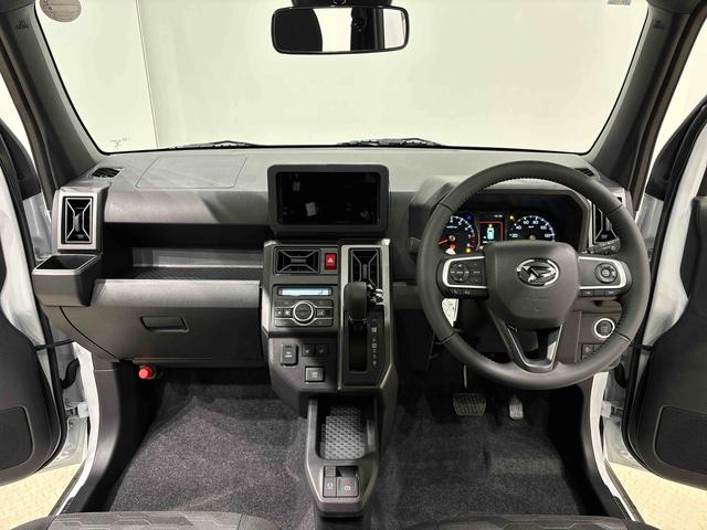 タフト Ｇターボ　ダーククロムベンチャー　２ＷＤ　ＣＶＴ車　ＬＥＤヘッドランプ＆フォグランプ　キーフリーシステム　キーフリーシステム連動式電動格納ドアミラー　運転席・助手席シートヒーター　バックカメラ　スカイフィールトップ　アダプティブクルーズコントロール（12枚目）