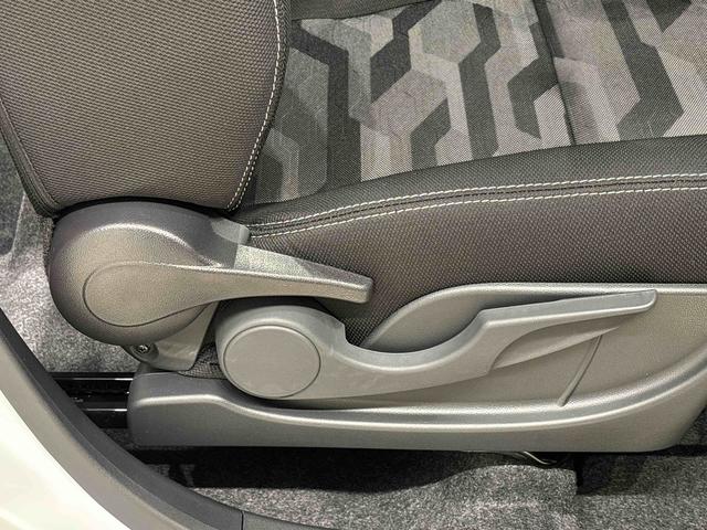 タフト Ｇターボ　ダーククロムベンチャー　２ＷＤ　ＣＶＴ車　ＬＥＤヘッドランプ＆フォグランプ　キーフリーシステム　キーフリーシステム連動式電動格納ドアミラー　運転席・助手席シートヒーター　バックカメラ　スカイフィールトップ　アダプティブクルーズコントロール（28枚目）