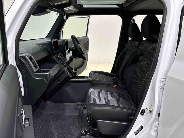 タフト Ｇターボ　ダーククロムベンチャー　２ＷＤ　ＣＶＴ車　ＬＥＤヘッドランプ＆フォグランプ　キーフリーシステム　キーフリーシステム連動式電動格納ドアミラー　運転席・助手席シートヒーター　バックカメラ　スカイフィールトップ　アダプティブクルーズコントロール（34枚目）