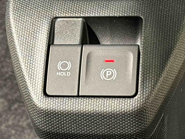 タフト Ｇターボ　クロムベンチャー　スカイフィールトップ　メッキパック　シルバーアンダーガーニッシュ　インテリアアクセント　ＬＥＤオートハイビーム＆フォグランプ　電動パーキングブレーキ　バックカメラ　１５インチアルミホイール（20枚目）