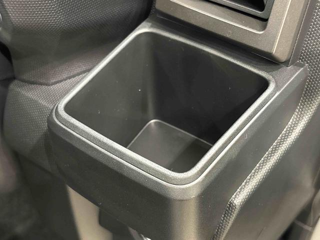 タフト Ｇターボ　クロムベンチャー　スカイフィールトップ　メッキパック　シルバーアンダーガーニッシュ　インテリアアクセント　ＬＥＤオートハイビーム＆フォグランプ　電動パーキングブレーキ　バックカメラ　１５インチアルミホイール（26枚目）