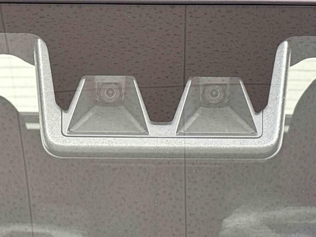 タフト Ｇターボ　クロムベンチャー　スカイフィールトップ　メッキパック　シルバーアンダーガーニッシュ　インテリアアクセント　ＬＥＤオートハイビーム＆フォグランプ　電動パーキングブレーキ　バックカメラ　１５インチアルミホイール（41枚目）