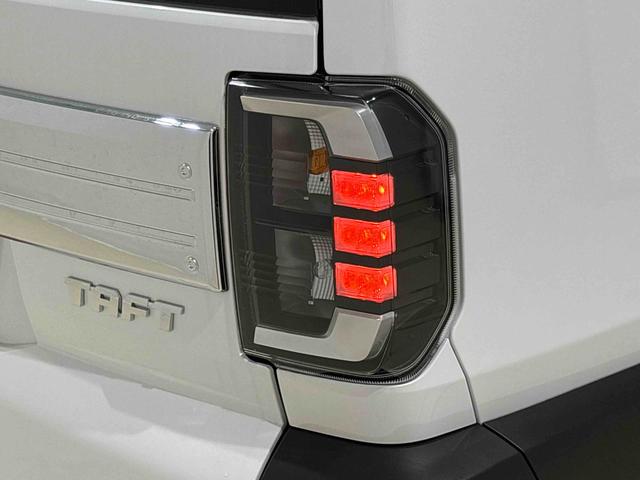 タフト Ｇターボ　クロムベンチャー　スカイフィールトップ　メッキパック　シルバーアンダーガーニッシュ　インテリアアクセント　ＬＥＤオートハイビーム＆フォグランプ　電動パーキングブレーキ　バックカメラ　１５インチアルミホイール（46枚目）