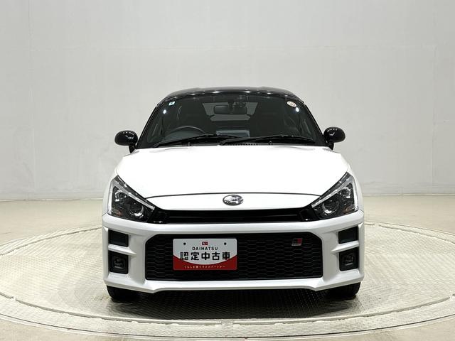 コペン GR スポーツ 純正ナビゲーション ドライブレコーダー GRSPORT専用MOMO製革巻ステアリングホイール GRSPORT専用レカロシート 電子カードキー(GRロゴ入り)BBS製16インチアルミホイール 運転席・助手席シートヒーター(9枚目)