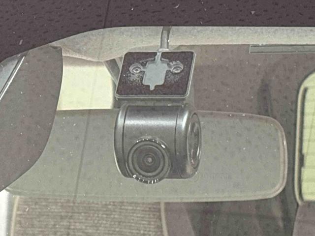 ムーヴキャンバス ストライプスGターボ ナビ バックカメラ ETC ドラレコ LEDオートライト・フォグランプ 電動パーキングブレーキ プッシュボタンスタート セキュリティアラーム バックカメラ 両側パワースライドドアウエルカムオープン機能 オート電動格納式ドアミラー(9枚目)