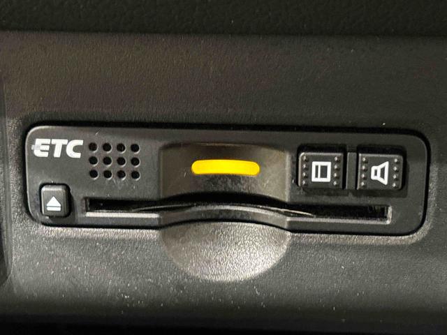 N-BOXカスタム G SSブラックスタイルパッケージ カーナビ バックモニター ドライブレコーダー ETC車載器 後席両側パワースライドドア オートライト オートエアコン プッシュボタンスタート トップシェイドガラス キーフリーシステム アルミホイール 電動格納式ドアミラー(8枚目)