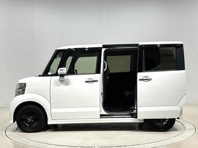 N-BOXカスタム G SSブラックスタイルパッケージ カーナビ バックモニター ドライブレコーダー ETC車載器 後席両側パワースライドドア オートライト オートエアコン プッシュボタンスタート トップシェイドガラス キーフリーシステム アルミホイール 電動格納式ドアミラー(12枚目)