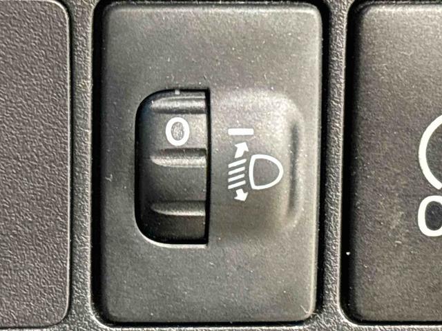 ハイゼットカーゴ ＤＸ　２ＷＤ　４ＡＴ車　ＣＤステレオ　バイザー付き　マニュアルエアコン　アイドリングストップ　オートライト　前席パワーウィンドウ　チケットホルダー付きサンバイザー　トップシェイドガラス　ハロゲンヘッドライト　純正スチールホイール　キーレスエントリー（15枚目）