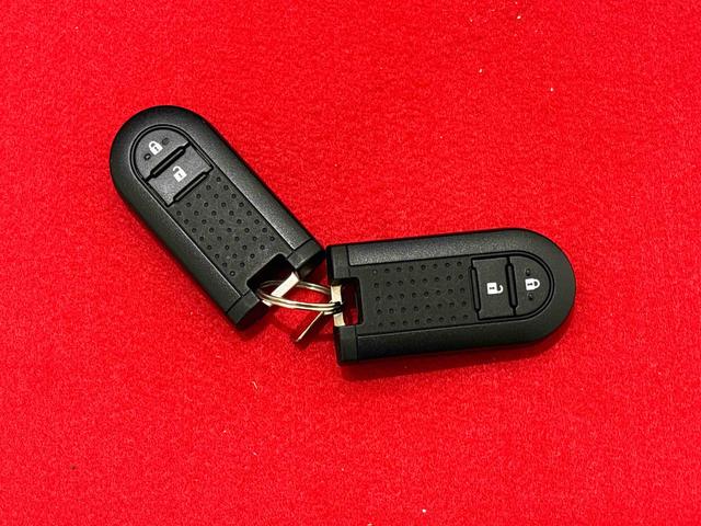 ムーヴ ＸリミテッドＩＩ　ＳＡＩＩＩ　オーディオ　バックモニター　コーナーセンサー　シートヒーター　オートエアコン　オート格納機能付き電動ミラー　オートライト　シートリフター　プッシュボタンスタート　ステアリングスイッチ　セキュリティーアラーム（50枚目）