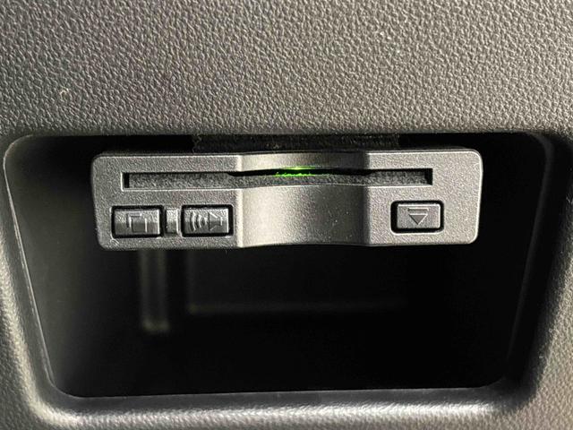 タント カスタムＸ　トップエディションＶＳ　ＳＡＩＩＩ　カーナビ　パノラマモニター対応カメラ　ドライブレコーダー　ＥＴＣ　運転席シートヒーター　後席両側パワースライドドア　ＬＥＤヘッドライト・フォグランプ　サイドエアバッグ　オートライト　トップシェイドガラス（8枚目）