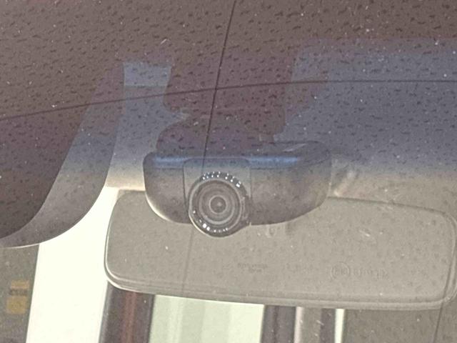 タント カスタムＸ　トップエディションＶＳ　ＳＡＩＩＩ　カーナビ　パノラマモニター対応カメラ　ドライブレコーダー　ＥＴＣ　運転席シートヒーター　後席両側パワースライドドア　ＬＥＤヘッドライト・フォグランプ　サイドエアバッグ　オートライト　トップシェイドガラス（9枚目）