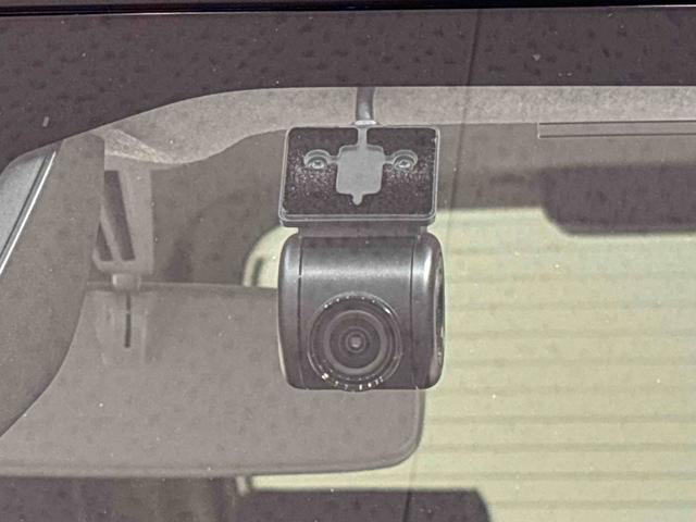 ムーヴキャンバス セオリーGターボ LEDオートライト・フォグランプ 電動パーキングブレーキ プッシュボタンスタート セキュリティアラーム バックカメラ 両側パワースライドドアウエルカムオープン機能 オート電動格納式ドアミラー(8枚目)