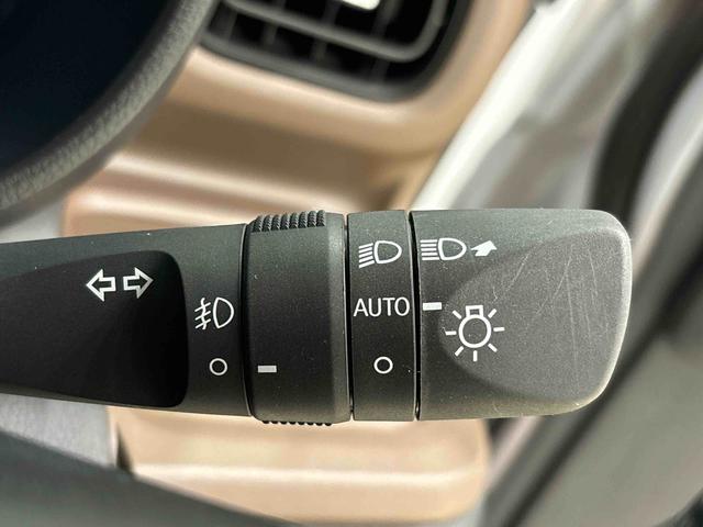 ムーヴキャンバス セオリーGターボ LEDオートライト・フォグランプ 電動パーキングブレーキ プッシュボタンスタート セキュリティアラーム バックカメラ 両側パワースライドドアウエルカムオープン機能 オート電動格納式ドアミラー(25枚目)