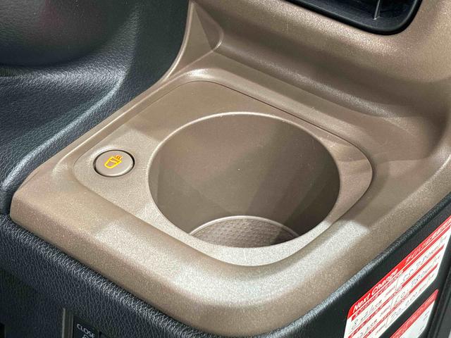 ムーヴキャンバス セオリーGターボ LEDオートライト・フォグランプ 電動パーキングブレーキ プッシュボタンスタート セキュリティアラーム バックカメラ 両側パワースライドドアウエルカムオープン機能 オート電動格納式ドアミラー(27枚目)