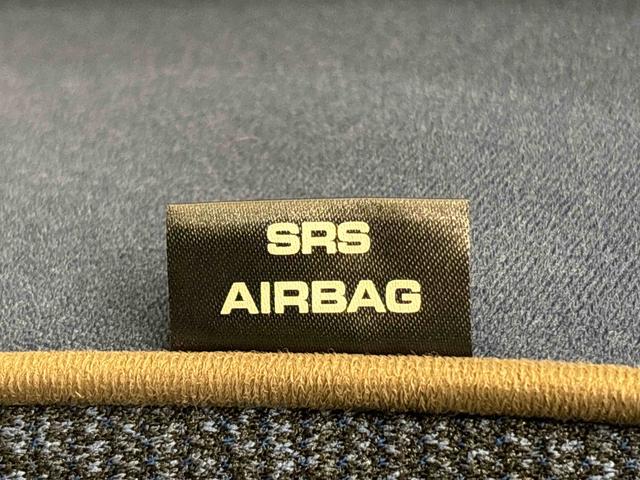 ムーヴキャンバス セオリーGターボ LEDオートライト・フォグランプ 電動パーキングブレーキ プッシュボタンスタート セキュリティアラーム バックカメラ 両側パワースライドドアウエルカムオープン機能 オート電動格納式ドアミラー(30枚目)