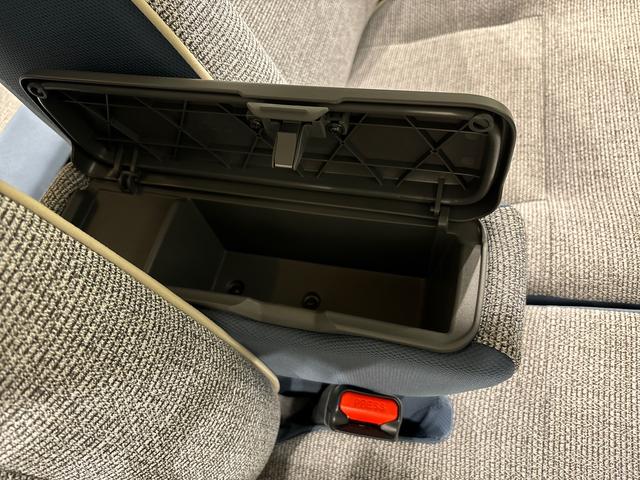 ムーヴキャンバス ストライプスG バックモニター対応 電動パーキングブレーキ LEDオートライト・フォグランプ 電動パーキングブレーキ プッシュボタンスタート セキュリティアラーム バックカメラ 両側パワースライドドアウエルカムオープン機能 オート電動格納式ドアミラー(30枚目)