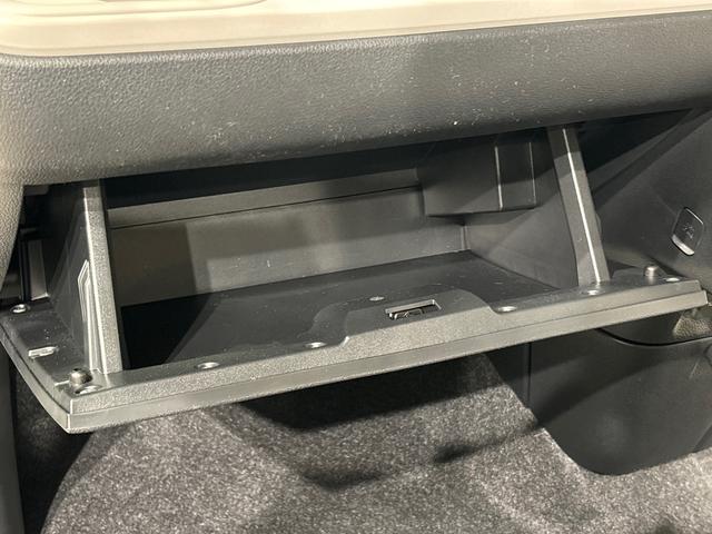 ムーヴキャンバス ストライプスG バックモニター対応 電動パーキングブレーキ LEDオートライト・フォグランプ 電動パーキングブレーキ プッシュボタンスタート セキュリティアラーム バックカメラ 両側パワースライドドアウエルカムオープン機能 オート電動格納式ドアミラー(33枚目)