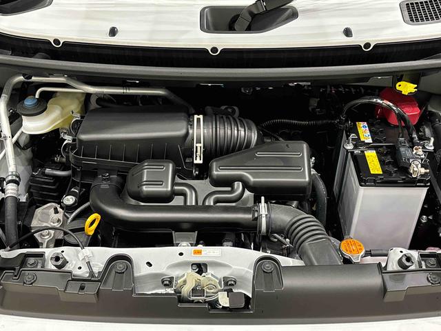 タフト Ｇ　ダーククロムベンチャー　スカイフィールトップ　クロムパック　メッキパック　シルバーアンダーガーニッシュ　インテリアアクセント　ＬＥＤオートライト＆フォグランプ　電動パーキングブレーキ　バックカメラ　アルミホイール（42枚目）