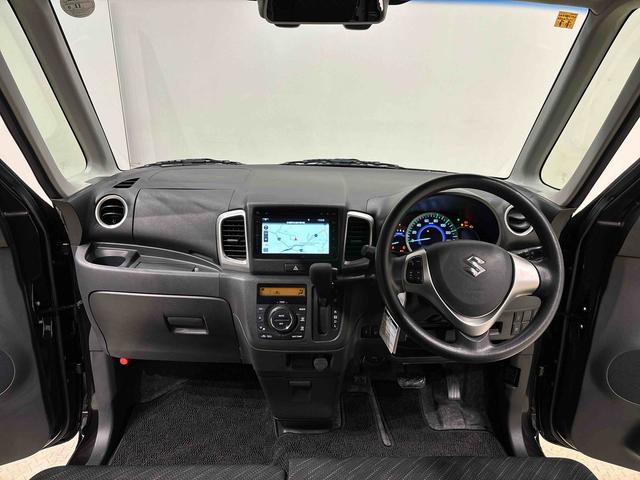 スペーシア Ｇリミテッド　ナビ　パノラマモニター　シートヒーター　ハロゲンヘッドライト　片側電動スライドドア　オートエアコン　電動格納ドアミラー　片側シートヒーター　キーフリーシステム　アイドリングストップ　ホイールキャップタイヤ（12枚目）