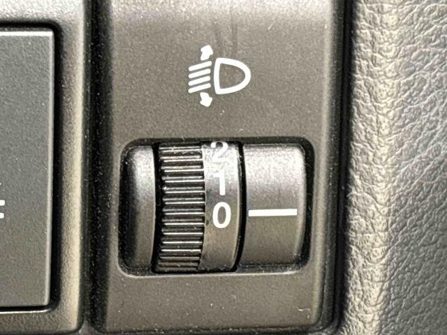 スペーシア Ｇリミテッド　ナビ　パノラマモニター　シートヒーター　ハロゲンヘッドライト　片側電動スライドドア　オートエアコン　電動格納ドアミラー　片側シートヒーター　キーフリーシステム　アイドリングストップ　ホイールキャップタイヤ（23枚目）