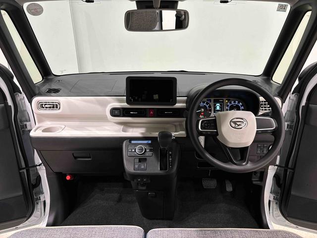 ムーヴキャンバス ストライプスG キーフリーシステム ステアリングスイッチ LEDオートライト・フォグランプ 電動パーキングブレーキ プッシュボタンスタート セキュリティアラーム バックカメラ 両側パワースライドドアウエルカムオープン機能 オート電動格納式ドアミラー(11枚目)