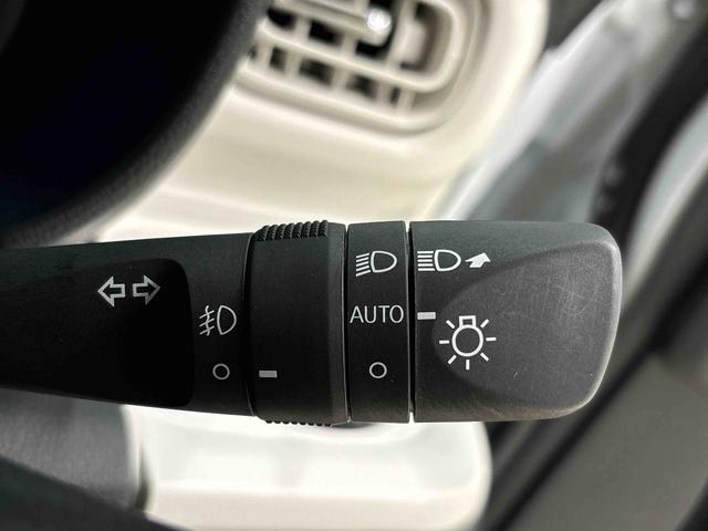 ムーヴキャンバス ストライプスG キーフリーシステム ステアリングスイッチ LEDオートライト・フォグランプ 電動パーキングブレーキ プッシュボタンスタート セキュリティアラーム バックカメラ 両側パワースライドドアウエルカムオープン機能 オート電動格納式ドアミラー(24枚目)