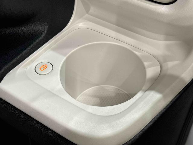 ムーヴキャンバス ストライプスG キーフリーシステム ステアリングスイッチ LEDオートライト・フォグランプ 電動パーキングブレーキ プッシュボタンスタート セキュリティアラーム バックカメラ 両側パワースライドドアウエルカムオープン機能 オート電動格納式ドアミラー(26枚目)