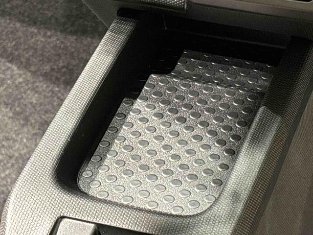 タフト Ｇ　クロムベンチャー　　メーカー保証あり（保障継承）　契約後点検込み／延長保証追加プランあり／スカイフィールトップ　クロムパック　メッキパック　シルバーアンダーガーニッシュ　インテリアアクセント　ＬＥＤオートライト＆フォグランプ　電動パーキングブレーキ（19枚目）