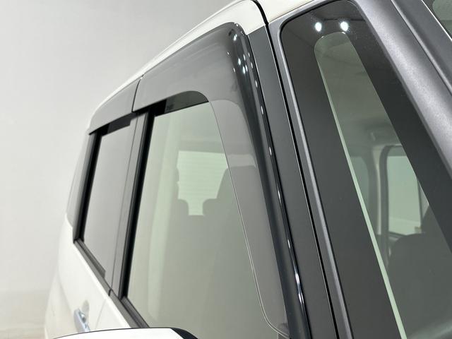 トール カスタムＧ　ターボ　ナビ　バックカメラ　ＥＴＣ　ＬＥＤヘッドランプ・フォグランプ　　アルミホイール　オートライト　プッシュボタンスタート　クルーズコントロール　　コーナーセンサー　パワースライドドア　キーフリーシステム　電動パーキングブレーキ（9枚目）