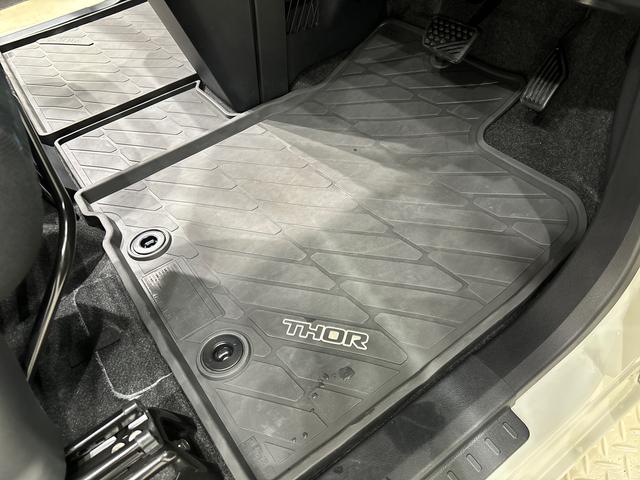 トール カスタムＧ　ターボ　ナビ　バックカメラ　ＥＴＣ　ＬＥＤヘッドランプ・フォグランプ　　アルミホイール　オートライト　プッシュボタンスタート　クルーズコントロール　　コーナーセンサー　パワースライドドア　キーフリーシステム　電動パーキングブレーキ（10枚目）