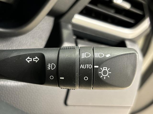 トール カスタムＧ　ターボ　ナビ　バックカメラ　ＥＴＣ　ＬＥＤヘッドランプ・フォグランプ　　アルミホイール　オートライト　プッシュボタンスタート　クルーズコントロール　　コーナーセンサー　パワースライドドア　キーフリーシステム　電動パーキングブレーキ（26枚目）