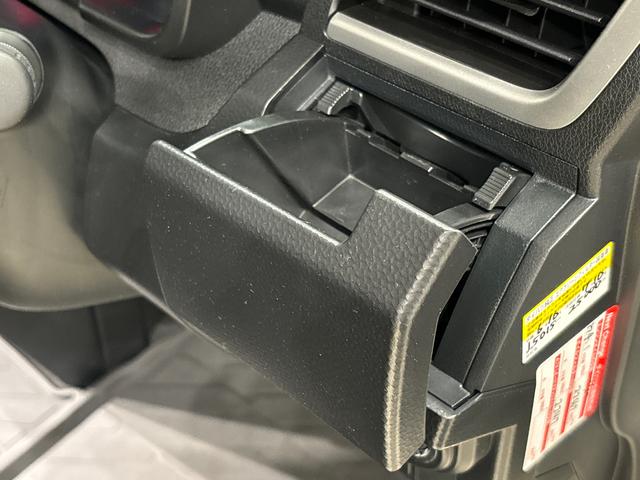 トール カスタムＧ　ターボ　ナビ　バックカメラ　ＥＴＣ　ＬＥＤヘッドランプ・フォグランプ　　アルミホイール　オートライト　プッシュボタンスタート　クルーズコントロール　　コーナーセンサー　パワースライドドア　キーフリーシステム　電動パーキングブレーキ（28枚目）