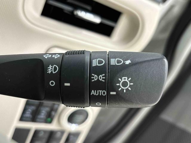 ムーヴキャンバス Ｘメイクアップリミテッド　ＳＡＩＩＩ　ハロゲンライト　ＬＥＤフォグランプ　オートライト　プッシュボタンスタート　セキュリティアラーム　パノラマモニター対応カメラ　両側パワースライドドア　７インチナビ　パノラマモニター　ドライブレコーダ（28枚目）