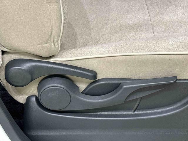 ムーヴキャンバス Ｘメイクアップリミテッド　ＳＡＩＩＩ　ハロゲンライト　ＬＥＤフォグランプ　オートライト　プッシュボタンスタート　セキュリティアラーム　パノラマモニター対応カメラ　両側パワースライドドア　７インチナビ　パノラマモニター　ドライブレコーダ（33枚目）