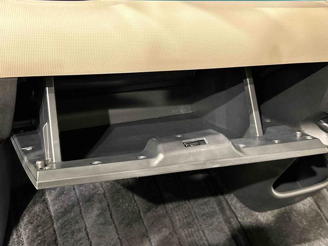 ムーヴキャンバス Ｘメイクアップリミテッド　ＳＡＩＩＩ　ハロゲンライト　ＬＥＤフォグランプ　オートライト　プッシュボタンスタート　セキュリティアラーム　パノラマモニター対応カメラ　両側パワースライドドア　７インチナビ　パノラマモニター　ドライブレコーダ（38枚目）