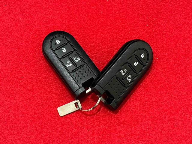 ムーヴキャンバス Ｘメイクアップリミテッド　ＳＡＩＩＩ　ハロゲンライト　ＬＥＤフォグランプ　オートライト　プッシュボタンスタート　セキュリティアラーム　パノラマモニター対応カメラ　両側パワースライドドア　７インチナビ　パノラマモニター　ドライブレコーダ（55枚目）