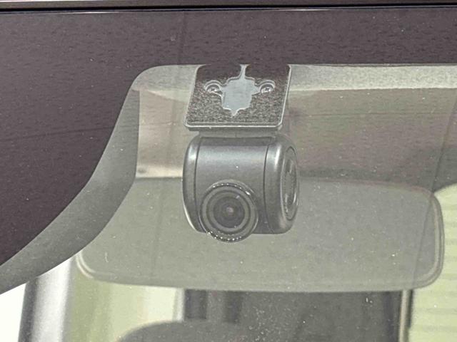 タント Ｘセレクション　純正ナビ　運転席・助手席シートヒーター　純正ナビ装着用アップグレードパック　両側スライド片側電動スライドドア　ドライブレコーダー　ＥＴＣ車載器　運転席ロングスライドシート　格納式リヤドアサンシェード　キーフリーシステム　オートライト（9枚目）