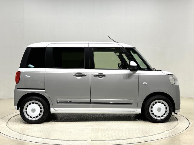 ムーヴキャンバス ストライプスGターボ LEDオートライト・フォグランプ 電動パーキングブレーキ プッシュボタンスタート セキュリティアラーム バックカメラ 両側パワースライドドアウエルカムオープン機能 オート電動格納式ドアミラー(7枚目)