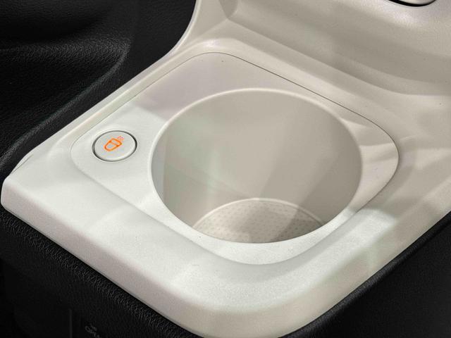 ムーヴキャンバス ストライプスGターボ LEDオートライト・フォグランプ 電動パーキングブレーキ プッシュボタンスタート セキュリティアラーム バックカメラ 両側パワースライドドアウエルカムオープン機能 オート電動格納式ドアミラー(26枚目)