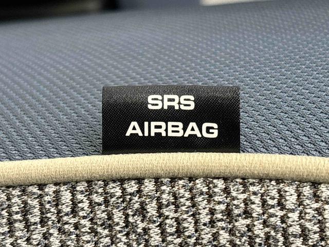 ムーヴキャンバス ストライプスGターボ LEDオートライト・フォグランプ 電動パーキングブレーキ プッシュボタンスタート セキュリティアラーム バックカメラ 両側パワースライドドアウエルカムオープン機能 オート電動格納式ドアミラー(29枚目)