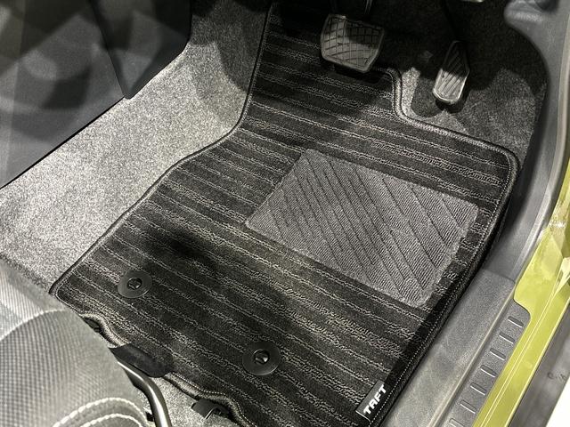 �J�[�y�b�g�}�b�g��䕪���Ă��܂��B