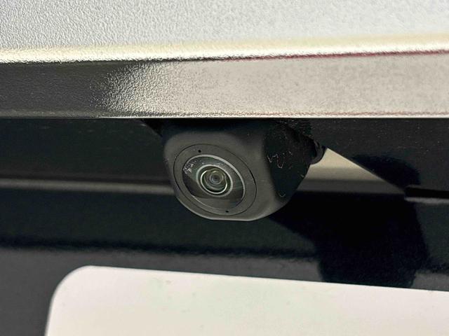 トール カスタムＧ　バックモニター対応　電動パーキングブレーキ　ＬＥＤヘッドランプ・フォグランプ　　１４インチアルミホイール　オートライト　プッシュボタンスタート　クルーズコントロール　　コーナーセンサー　パワースライドドア　キーフリーシステム（10枚目）