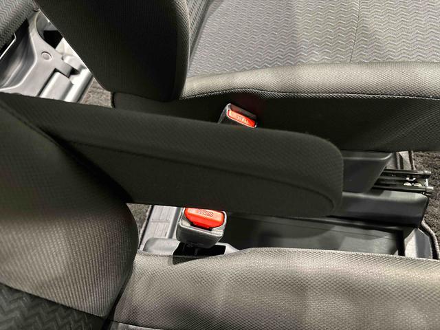 トール カスタムＧ　バックモニター対応　電動パーキングブレーキ　ＬＥＤヘッドランプ・フォグランプ　　１４インチアルミホイール　オートライト　プッシュボタンスタート　クルーズコントロール　　コーナーセンサー　パワースライドドア　キーフリーシステム（28枚目）