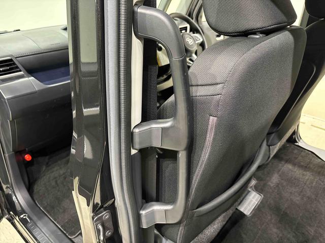 トール カスタムＧ　バックモニター対応　電動パーキングブレーキ　ＬＥＤヘッドランプ・フォグランプ　　１４インチアルミホイール　オートライト　プッシュボタンスタート　クルーズコントロール　　コーナーセンサー　パワースライドドア　キーフリーシステム（36枚目）