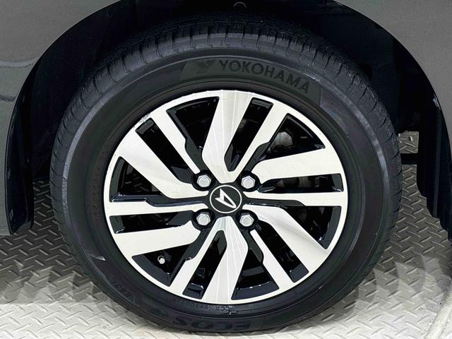 トール カスタムＧ　バックモニター対応　電動パーキングブレーキ　ＬＥＤヘッドランプ・フォグランプ　　１４インチアルミホイール　オートライト　プッシュボタンスタート　クルーズコントロール　　コーナーセンサー　パワースライドドア　キーフリーシステム（48枚目）