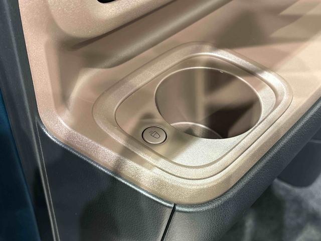 ムーヴキャンバス セオリーG バックカメラ付き 前席シ-トヒーター LEDオートライト・フォグランプ 電動パーキングブレーキ プッシュボタンスタート セキュリティアラーム バックカメラ 両側パワースライドドアウエルカムオープン機能 オート電動格納式ドアミラー(30枚目)